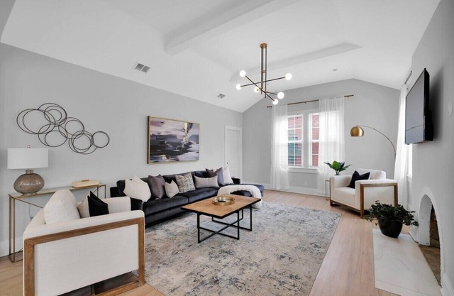 San Marco Home in Walkable Neighborhood!