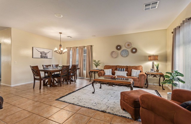 San Tan Super Sparkling Pool/Slide Home! 30 Night Min.