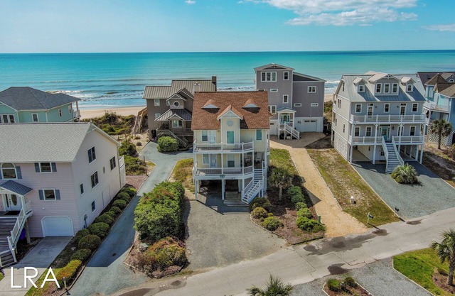 Sand Dancer – Sun, Surf & Poolside Relaxation