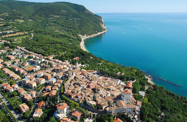Sandra House Sirolo