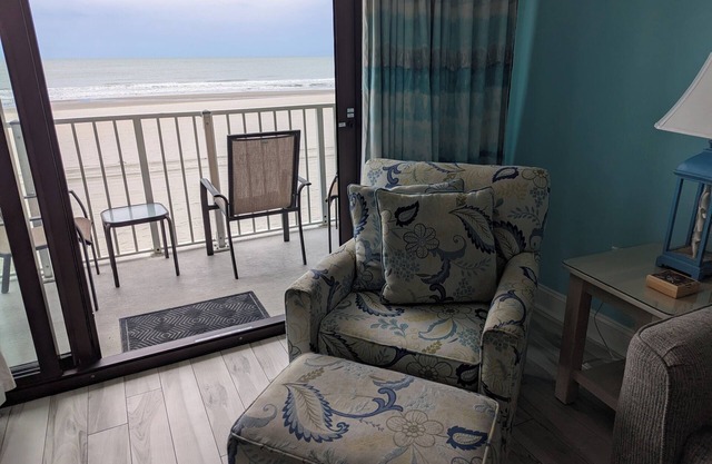 SANDS BEACH CLUB #122, REDUCED FALL/WINTER PRICESnOCEANFRONT