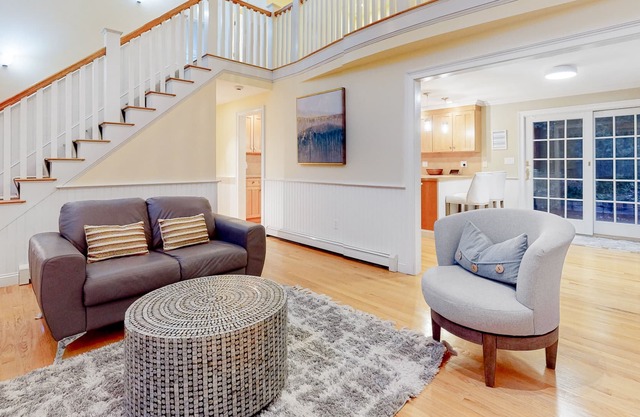 Sandy Neck Custom Home | 4 Living Rooms, Sunroom, Central AC | Walk to Beach