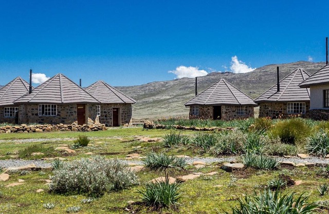 Sani Mountain Lodge