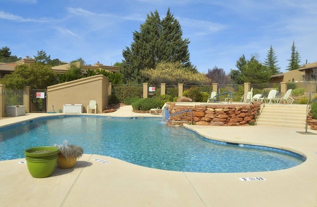 *SANITIZED* ~ Santa Susana ~ 2BR/2BA Single Level Townhome in West Sedona with Superior Views