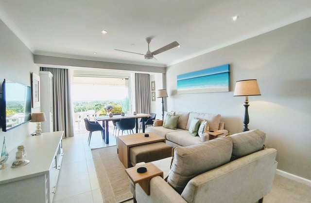 Sara's Upmarket Apartment | Lagoon Views & Patio
