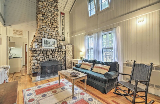 Saranac Lake Cabin w/Beach Access