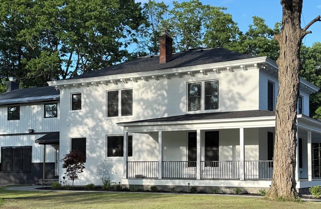 Saratoga Luxurious Retreat