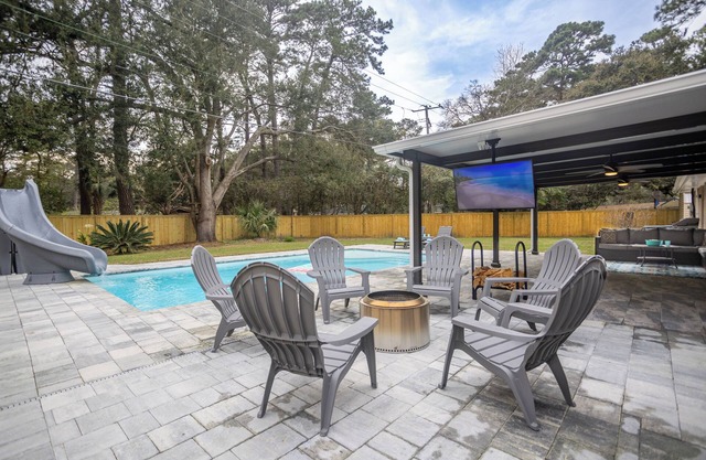 Savannah 4 BR house with Pool & Parking for Boat