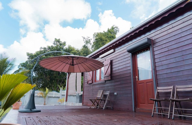 Savannah villa 10 minutes from the airport.
