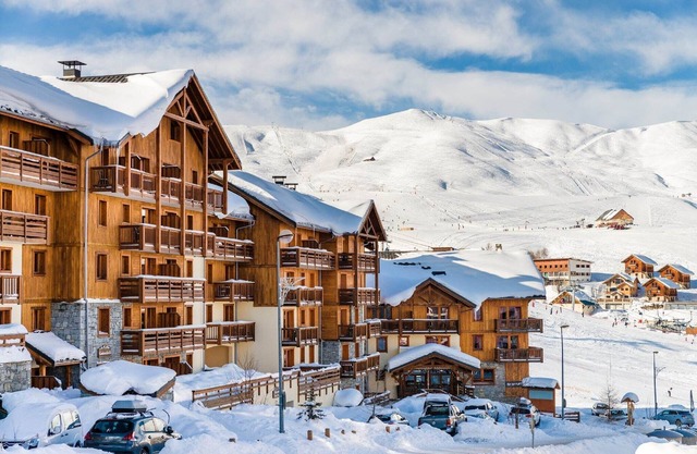 Savoyard Stay w/Balcony