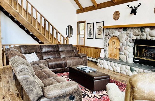 Scenic View Lodge - Large family home in Schuss/Shanty Creek Resort Complex