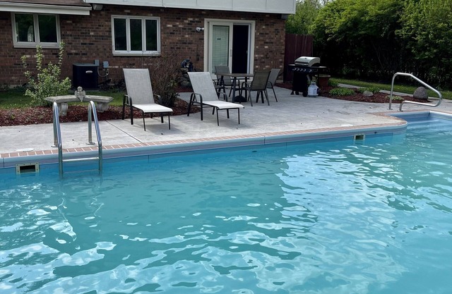 Schaumburg Pool House