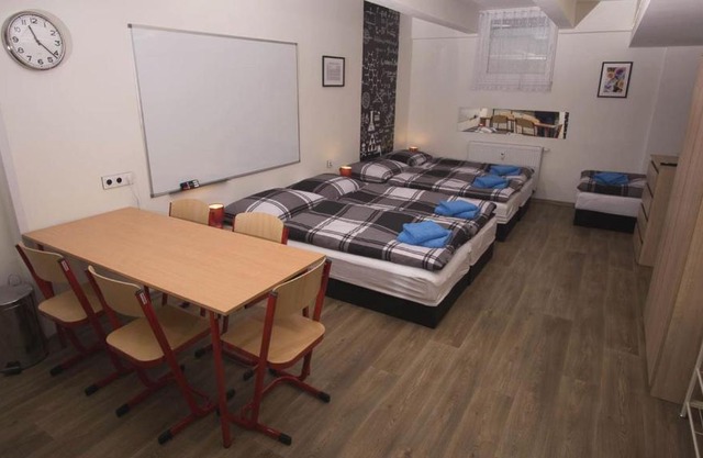 School Apartment - Your Unique Place in Prague by metro Vyšehrad