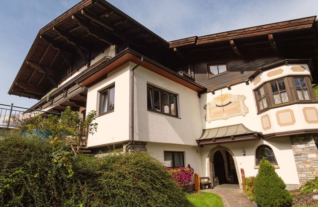 Schwarzenegg by Interhome