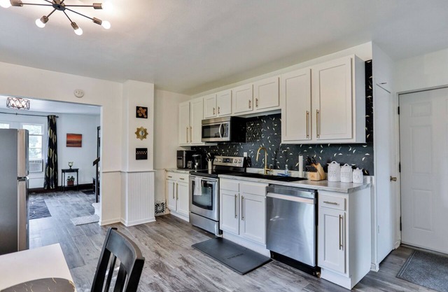 Scott Street Unit #4 – Corporate Rental 1BR
