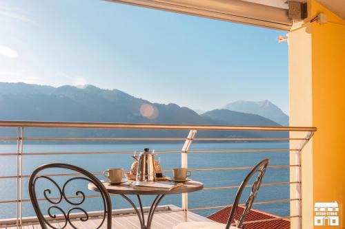 SCRIGNO SUL LAGO by Design Studio