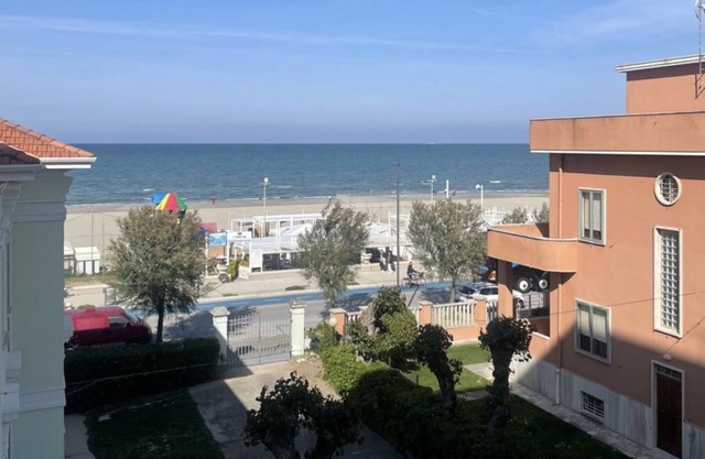 SE141 – Comfortable two-room apartment facing the sea