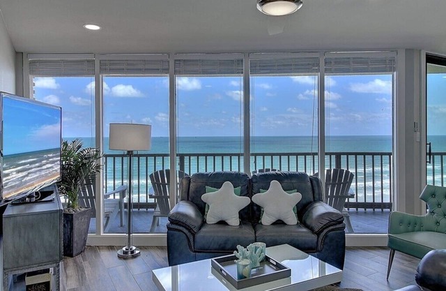 Sea Gull #908: Beachfront 2 Bedroom 2 Bathroom With Spectacular Views and 24 Hour Management