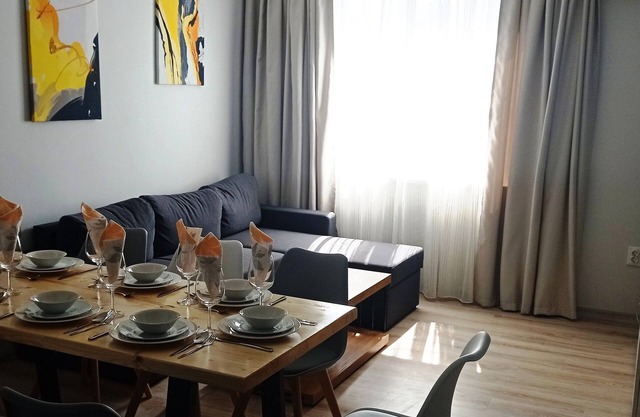 SEA Holisays -4 rooms Apartment, Burgas, Bulgaria