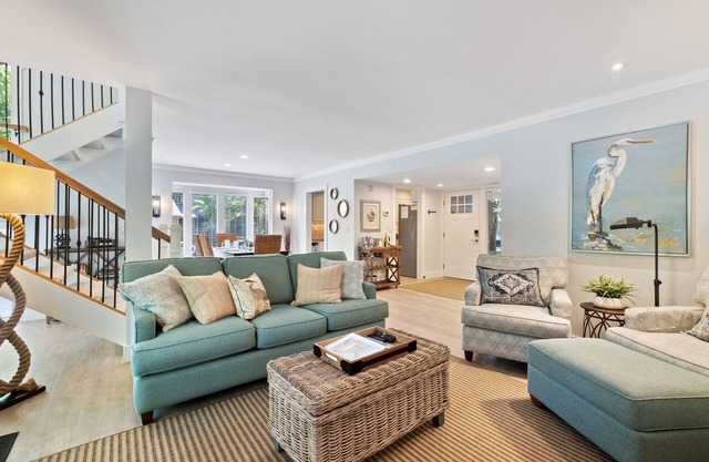 Sea Pines ISLAND SONG VILLA @ INLAND HARBOUR-Pool, Tennis, Pickleball, Location!