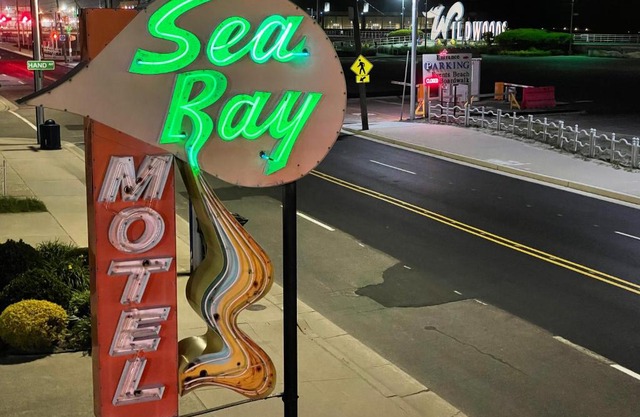 Sea Ray motel
