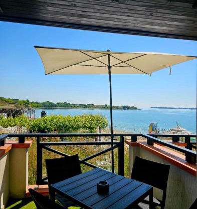 Sea Vacation Homes