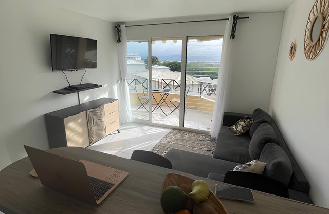 Sea view apartment - near CHU - HADAYALI