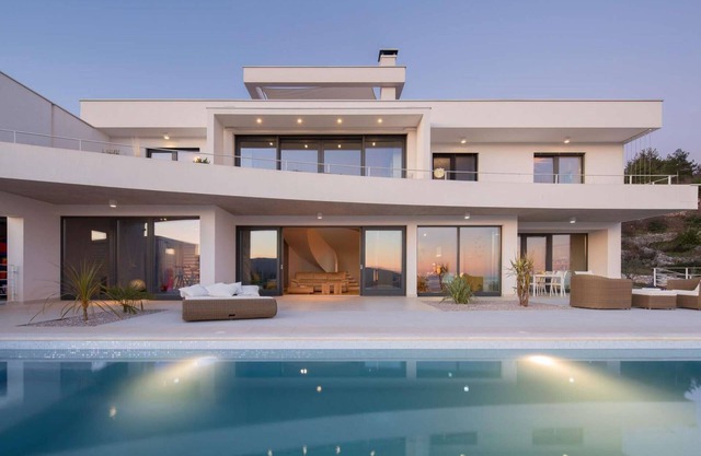 Sea-view Villa in Rabac with sauna and pool