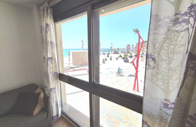 Sea Views - Beautiful Apartment in the Center of Vinaros