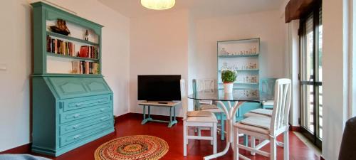 SeaFlower House by DolceStay