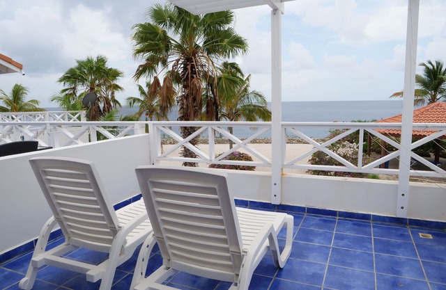 Seafront Townhome with Gorgeous Views and Easy Ocean Access Marazul 5A