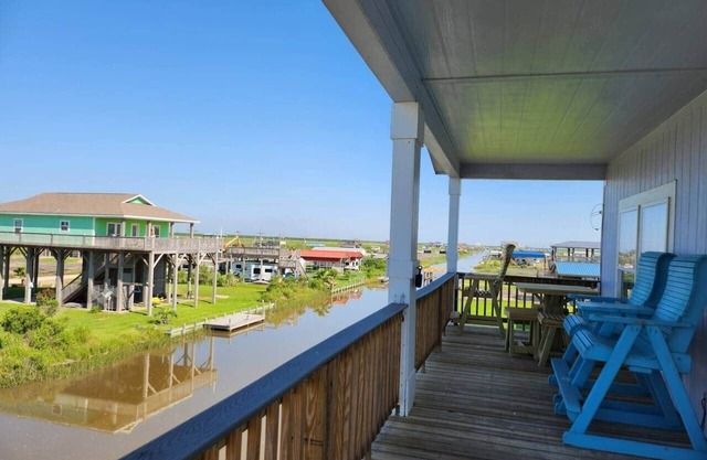 Seahorse Sea Fish Camp Sleeps 16