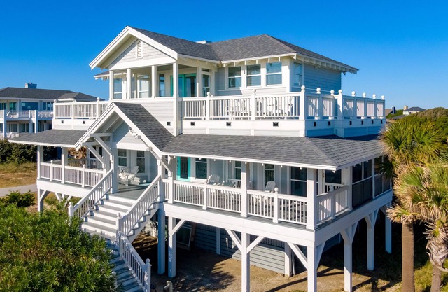 Searenity Now BHI - Spectacular Ocean Front Luxury Home, Sleeps 10