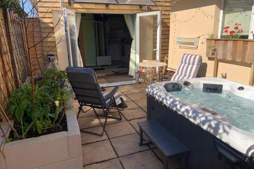 Seaside Escape Studio Retreat in Hayling Island