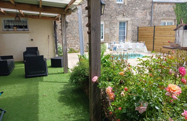 Seaside gite for 6 people, pets welcome.