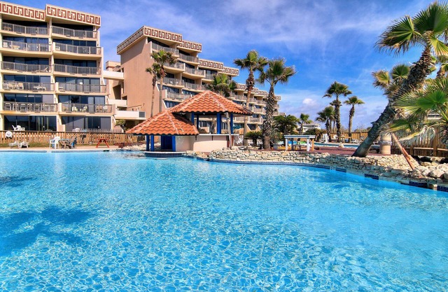 Seaside Haven | Beachfront | Panoramic Ocean Views