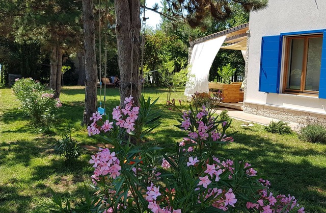 Seaside Serenity: Villa Enjoy – Your Eco-Friendly Escape