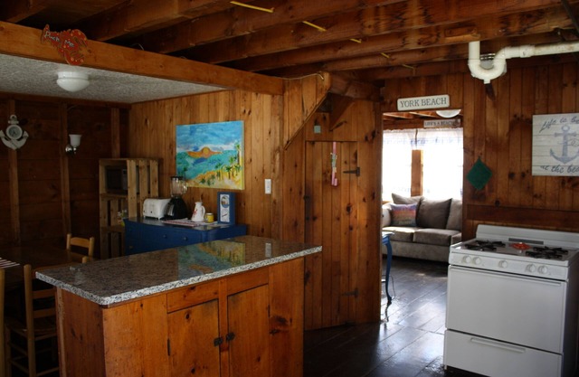 Seasonal 4 Bedroom cottage at Long Sands beach.