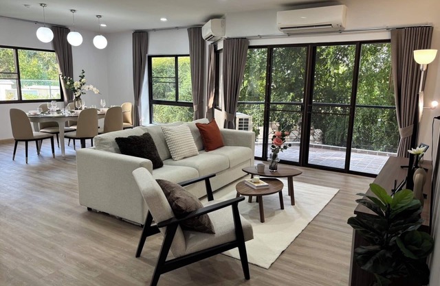 Seastar Hotel And Service Apartment