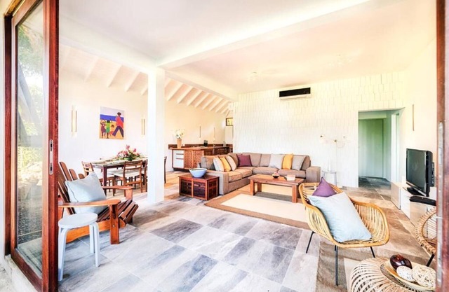 Seaview Luxury Villa - 3 bedroom by Fantasia Villas