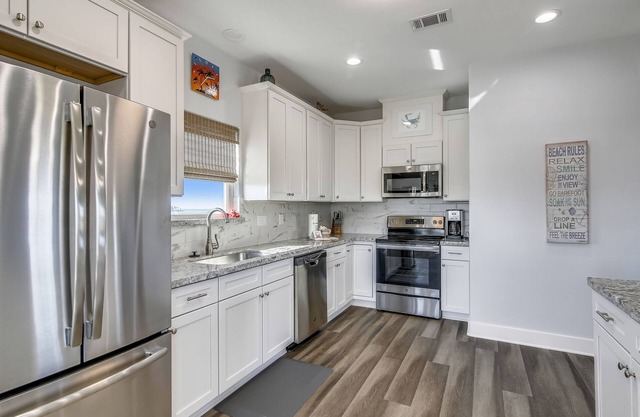 Seaward Breeze | Bay Views, Fantastic Sunsets!