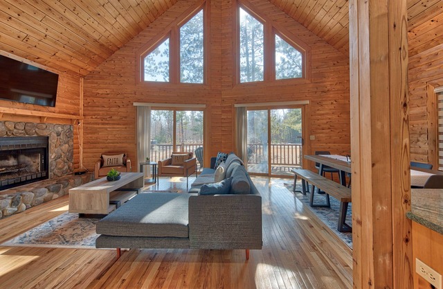 Secluded Cabin Retreat – Your Escape to Nature!