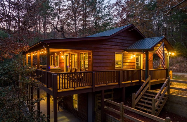 Secluded cabin with hot tub, fireplace, outdoor fire pit and Tent Camping Area!