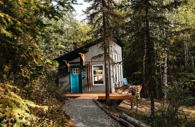Secluded Cozy Wooden Cabin in Anchorage, Alaska