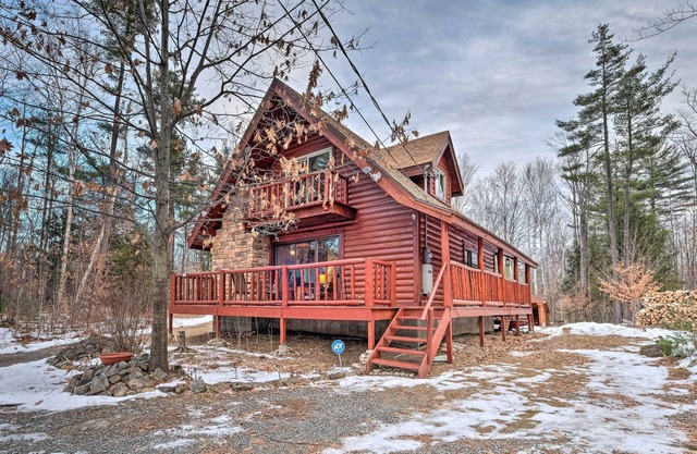 Secluded Johnsburg Retreat w/Hot Tub & Fire Pit