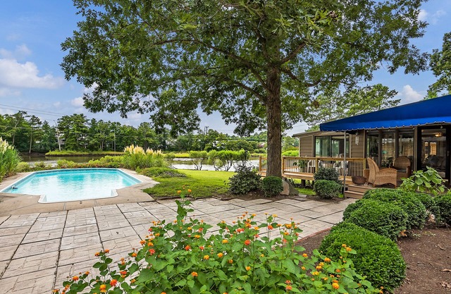 Secluded, stunning 🌊water views 1 mi from beach🏝️☀️