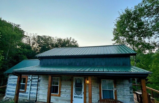 Seclusion | Hot Tub | EV Charger | Dog Friendly