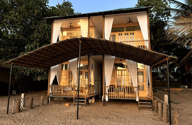 Secret Garden - Premium Hut #1