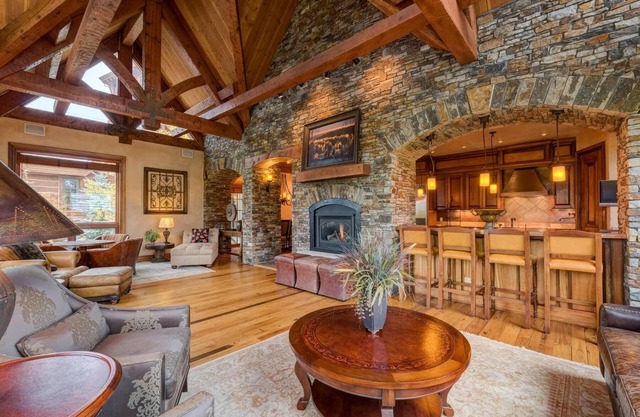 See Forever Summit Cabin 156 - Our stunning Four Bedroom Summit Cabin