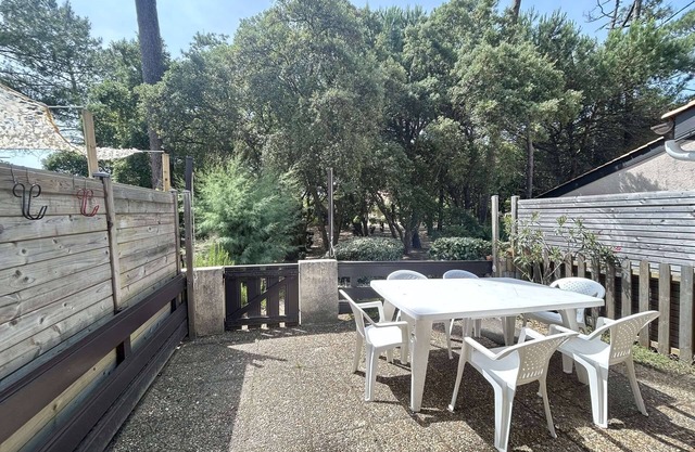 Seignosse Ocean, semi-detached villa rated 2 stars, located in a quiet street, near Bourdaines.